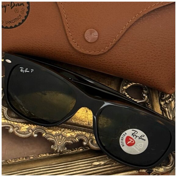 Ray-Ban • New Wayfarer Classic Polarized Sunglasses • Tortoise/G-15 • With Case - Picture 9 of 9